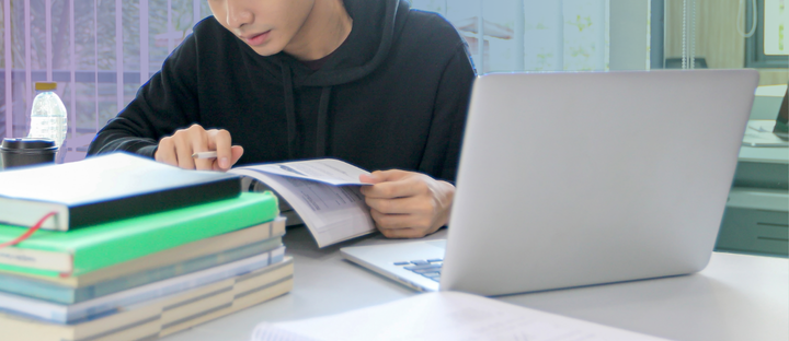 Prescription Drug Misuse in College Students: What Families Should Know